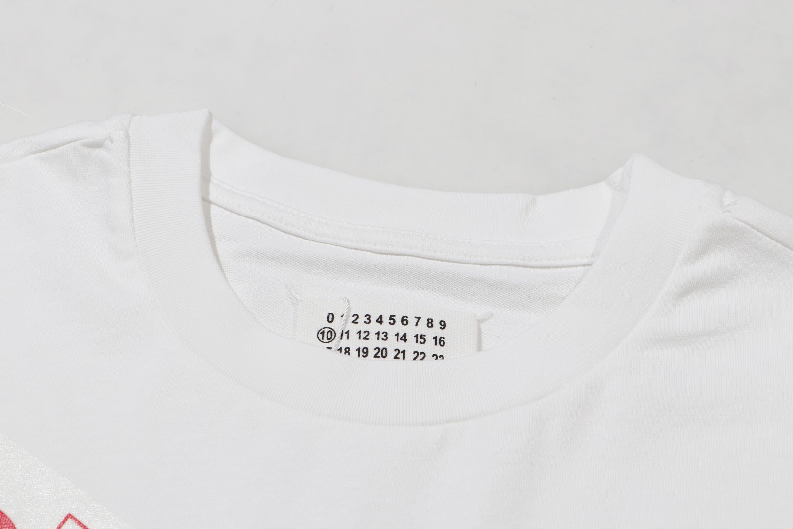 LuxluxHouse Best Quality Clothes T-shirt Chanel & Maison Margiela