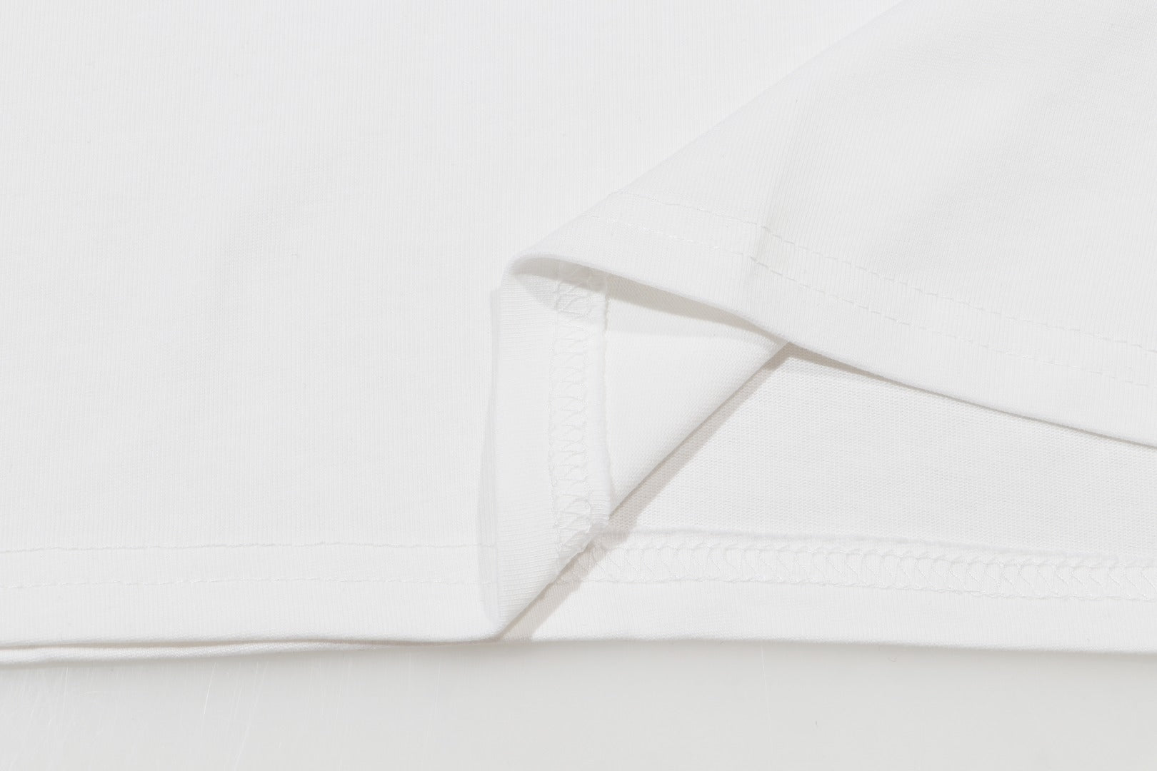 LuxluxHouse Best Quality Clothes T-shirt Chanel & Maison Margiela