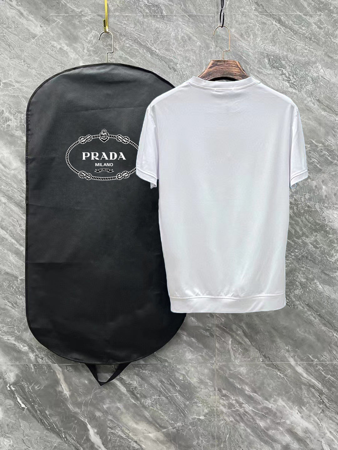 LuxluxHouse Best Quality Clothes T-shirt Prada