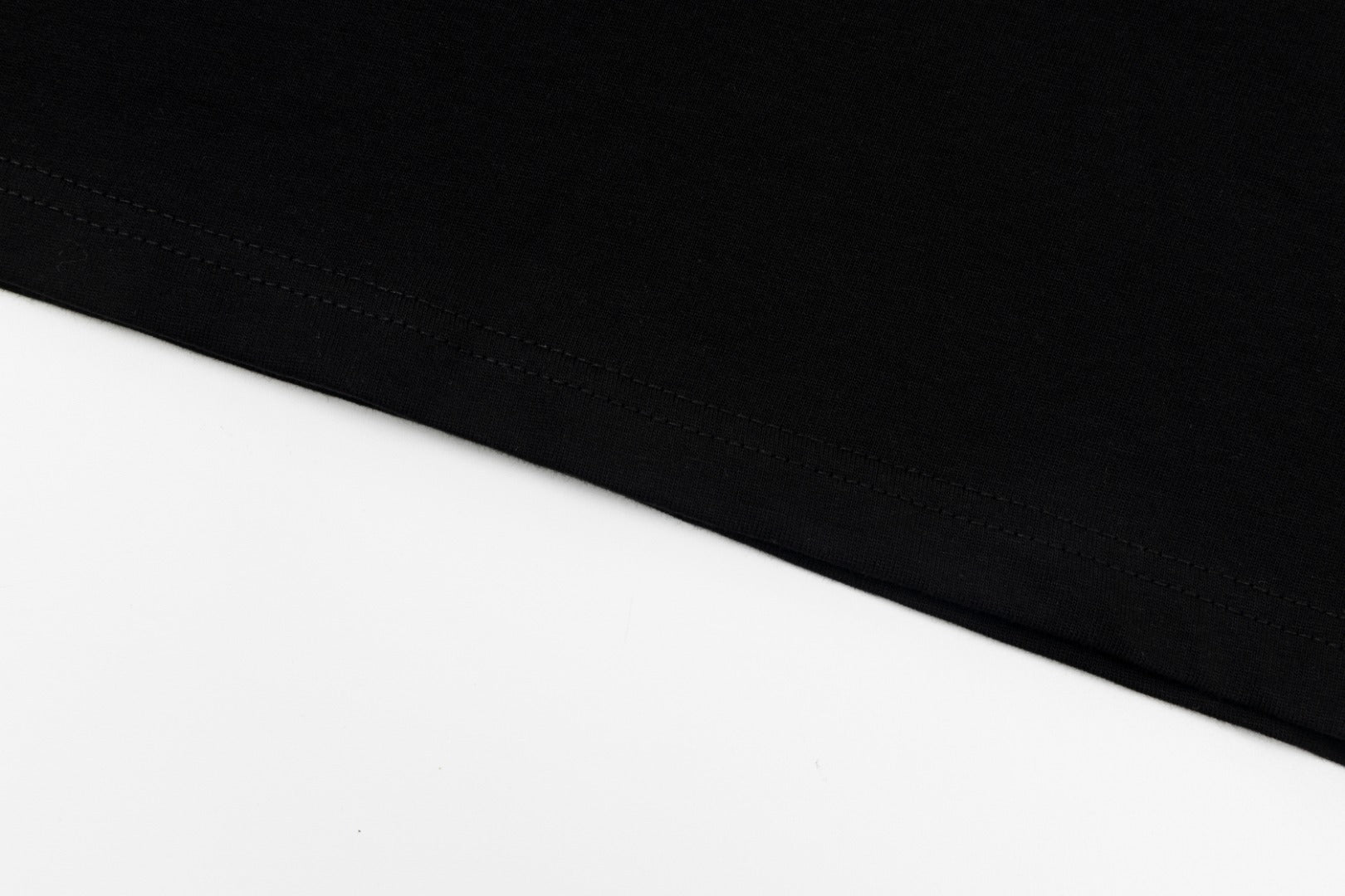 LuxluxHouse Best Quality Clothes T-shirt Chanel & Maison Margiela