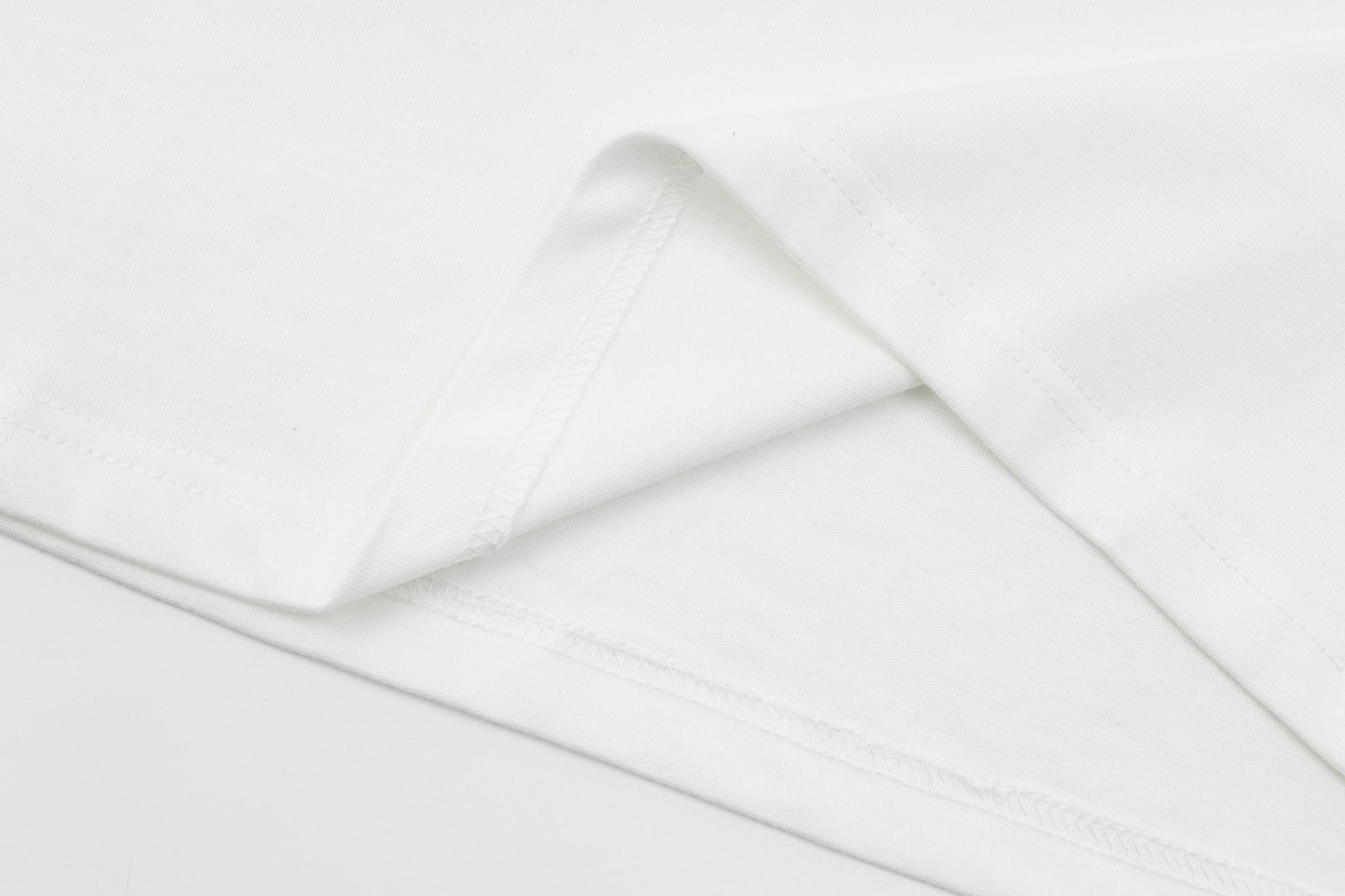 LuxluxHouse Best Quality Clothes T-shirt Chanel & Maison Margiela