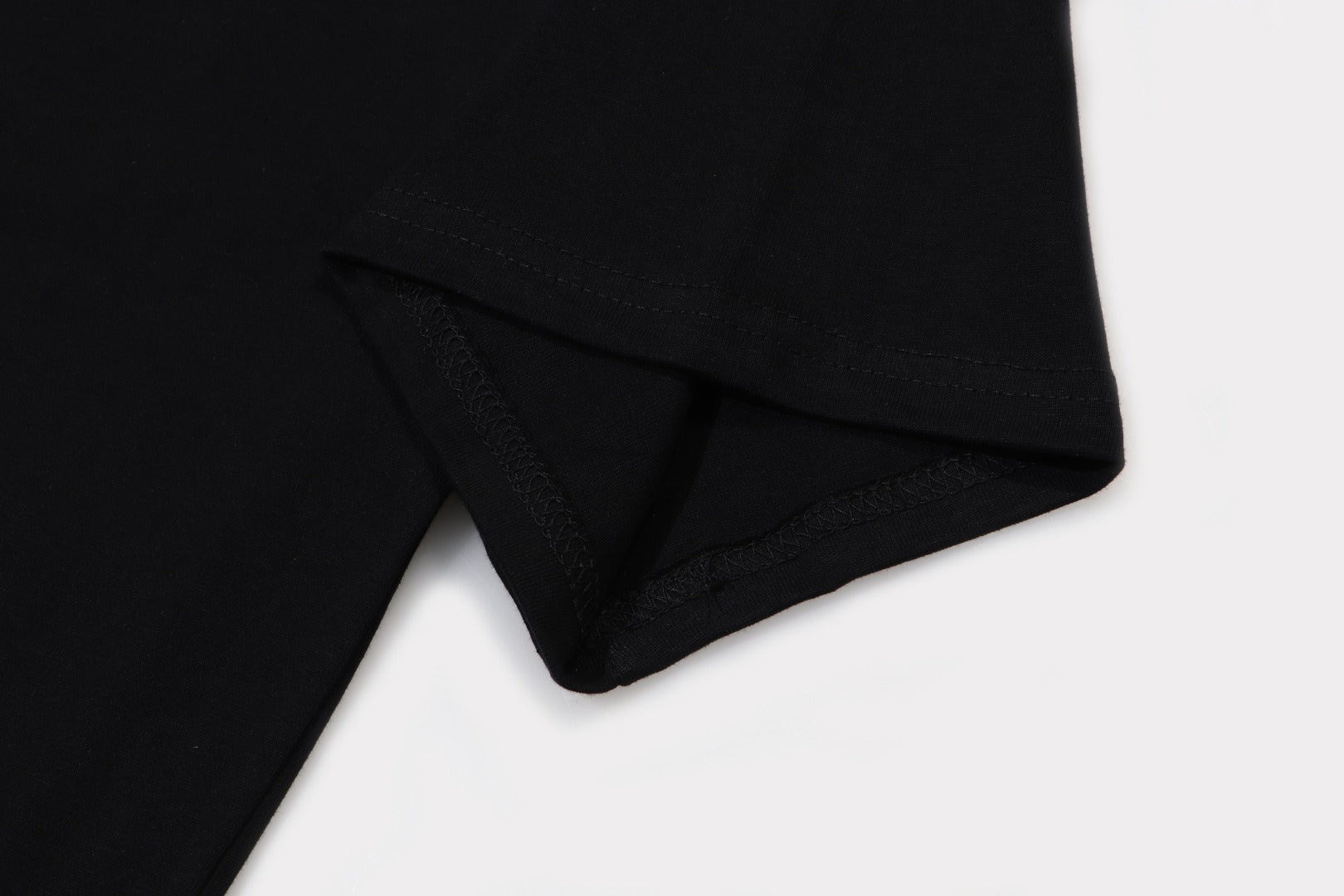 LuxluxHouse Best Quality Clothes T-shirt THUG