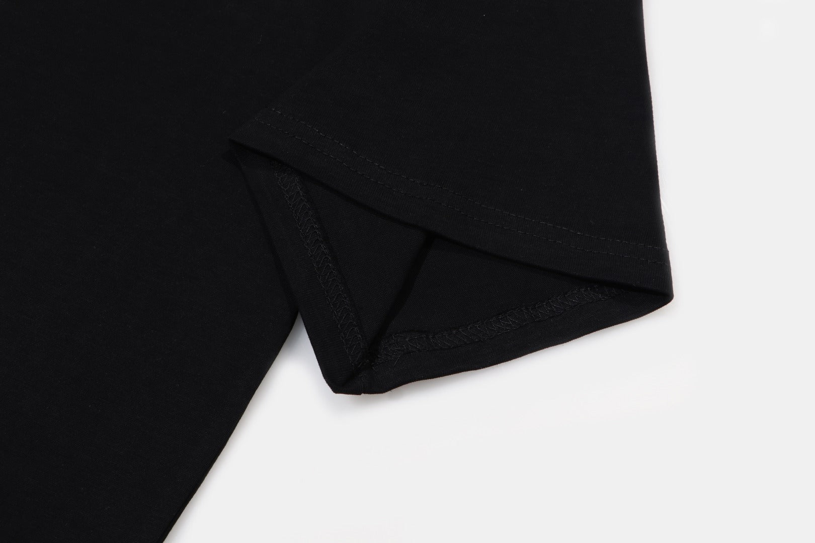 LuxluxHouse Best Quality Clothes T-shirt THUG