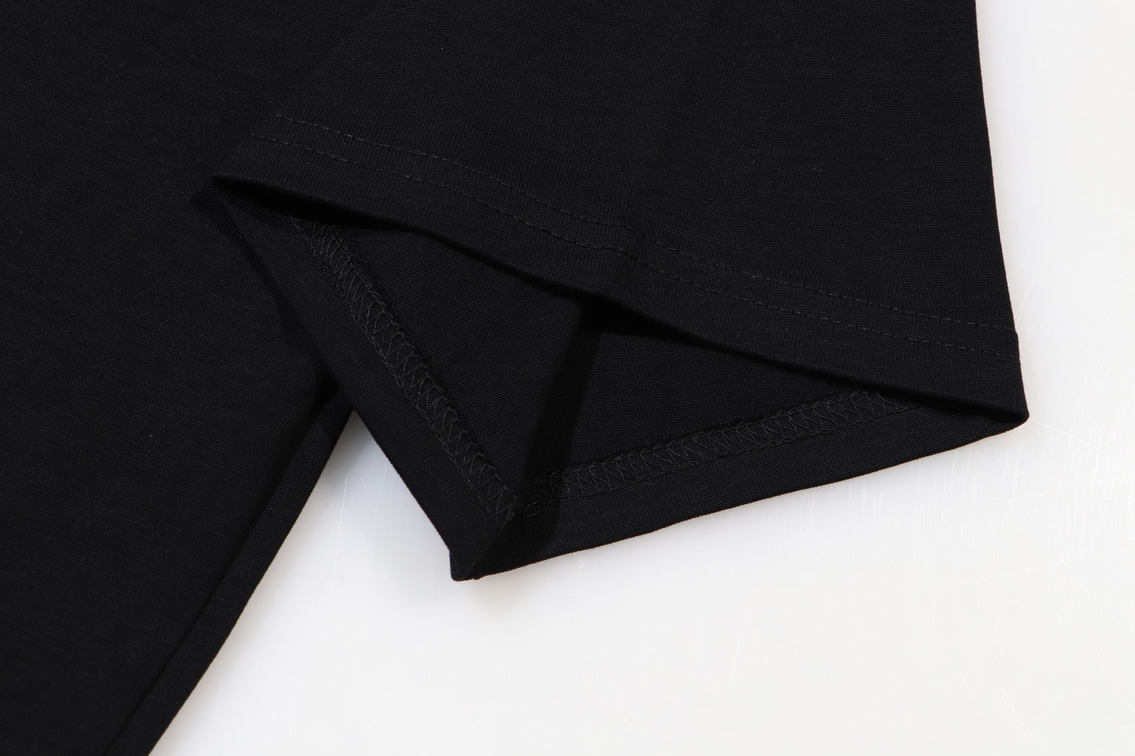 LuxluxHouse Best Quality Clothes T-shirt THUG