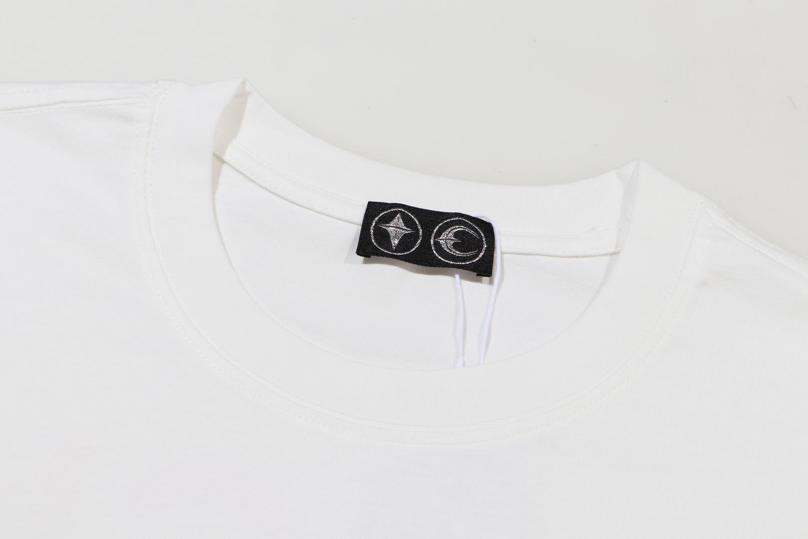 LuxluxHouse Best Quality Clothes T-shirt THUG