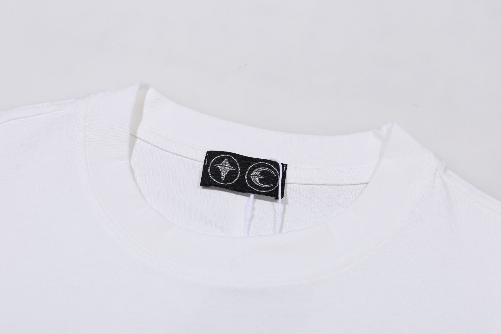 LuxluxHouse Best Quality Clothes T-shirt THUG