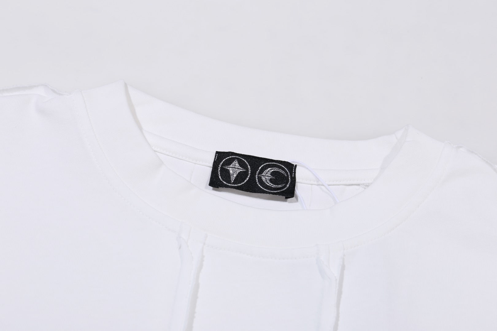 LuxluxHouse Best Quality Clothes T-shirt THUG