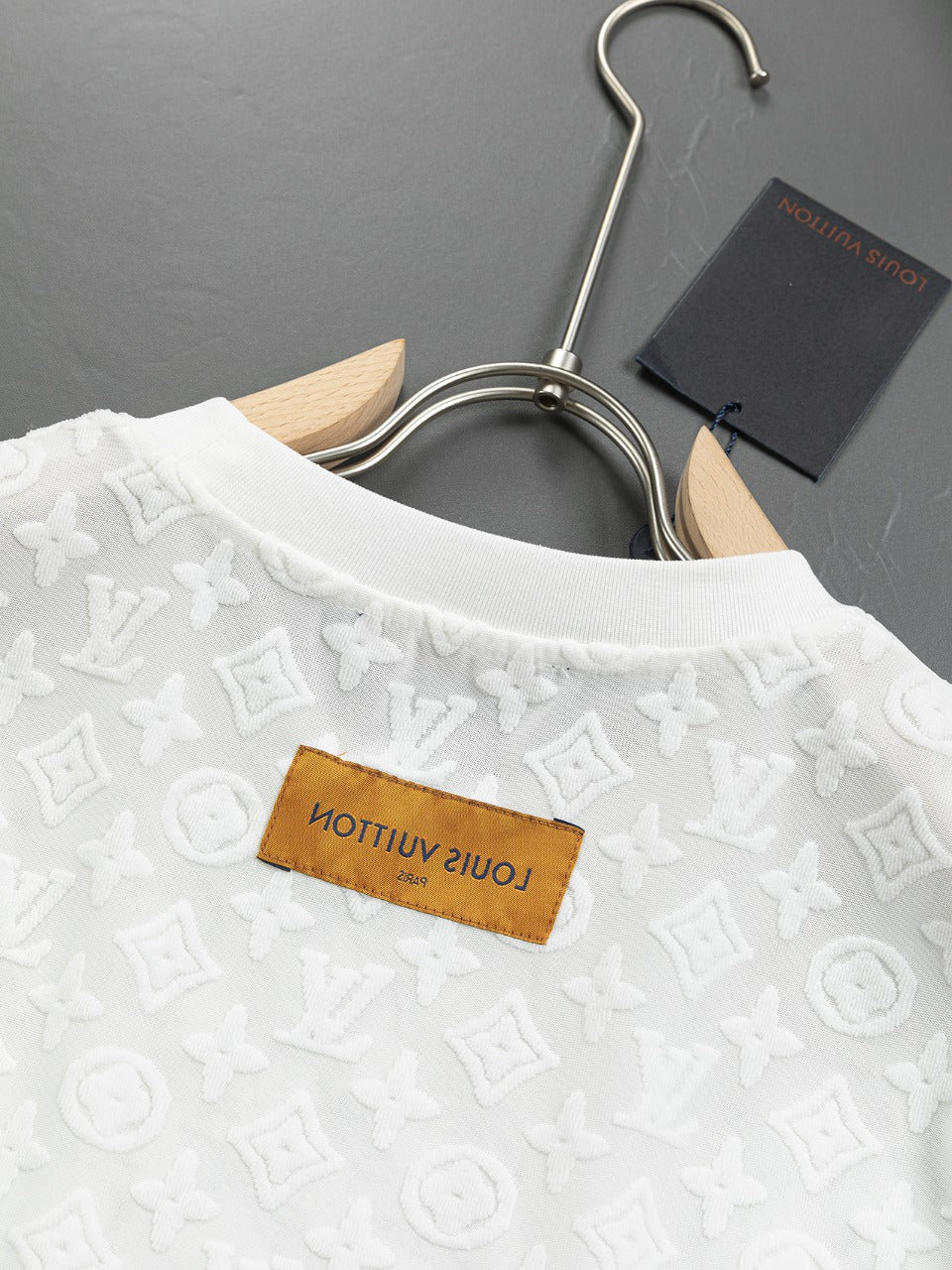 LuxluxHouse Best Quality Clothes T-shirt Louis Vuitton