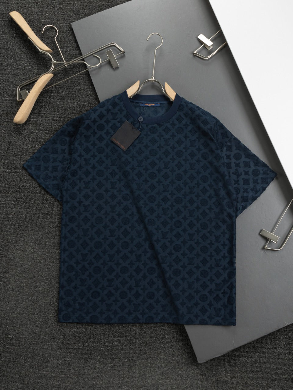 LuxluxHouse Best Quality Clothes T-shirt Louis Vuitton