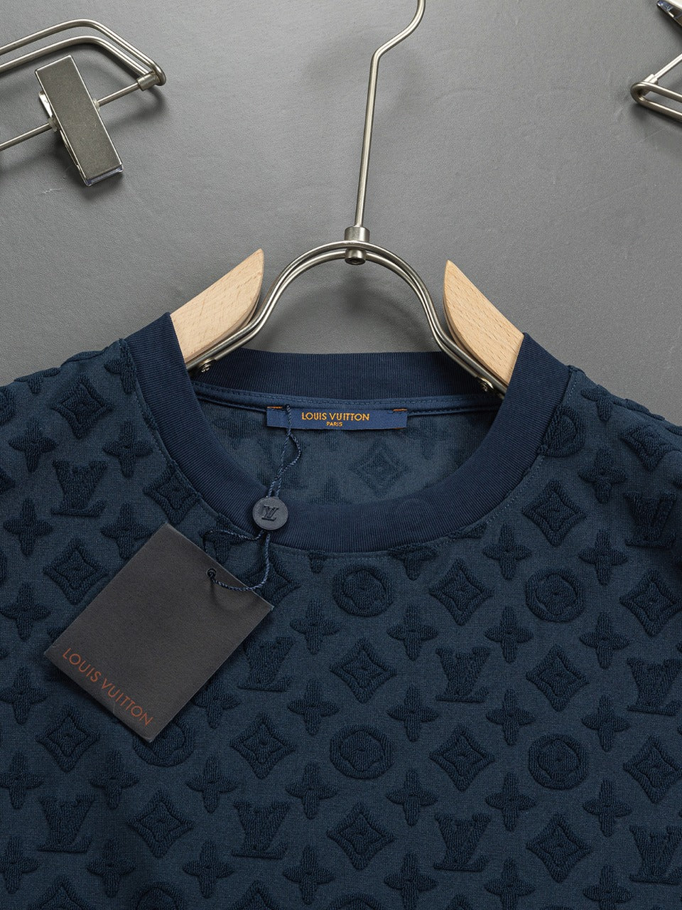 LuxluxHouse Best Quality Clothes T-shirt Louis Vuitton