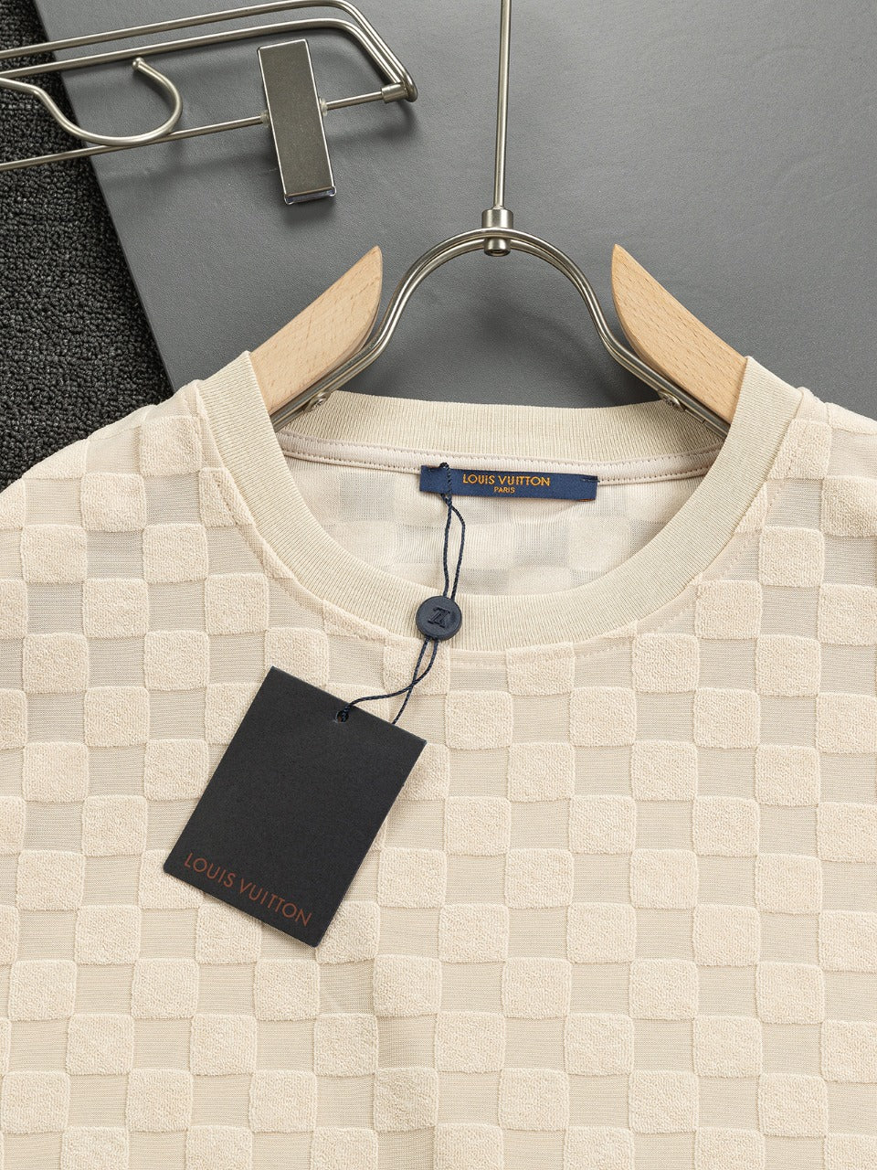 LuxluxHouse Best Quality Clothes T-shirt Louis Vuitton