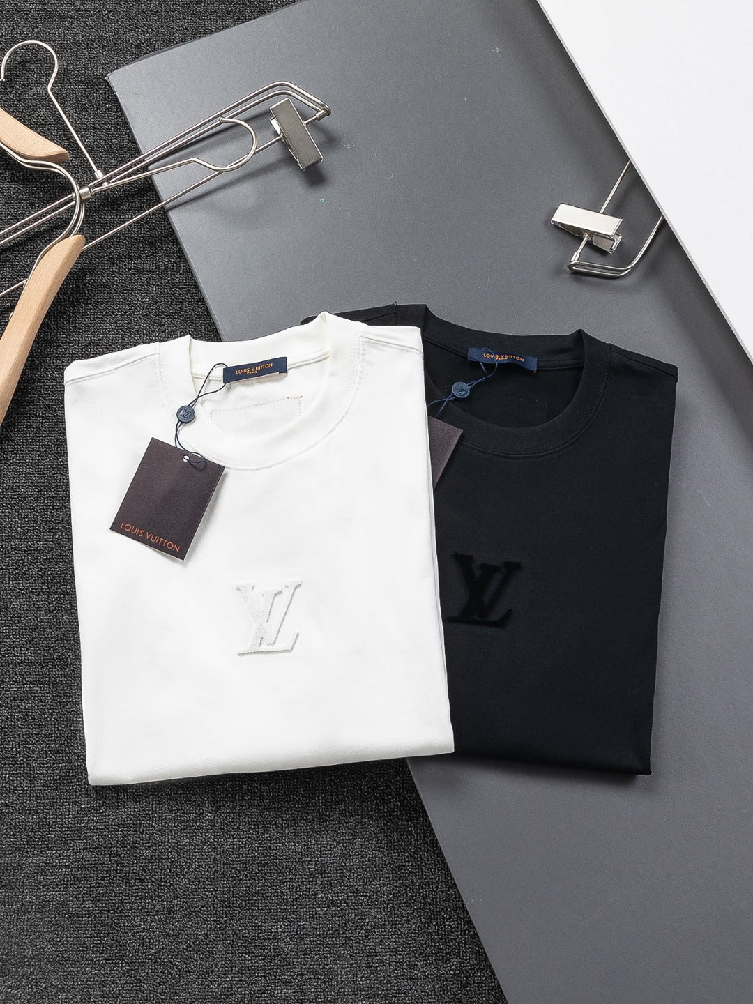 LuxluxHouse Best Quality Clothes T-shirt Louis Vuitton