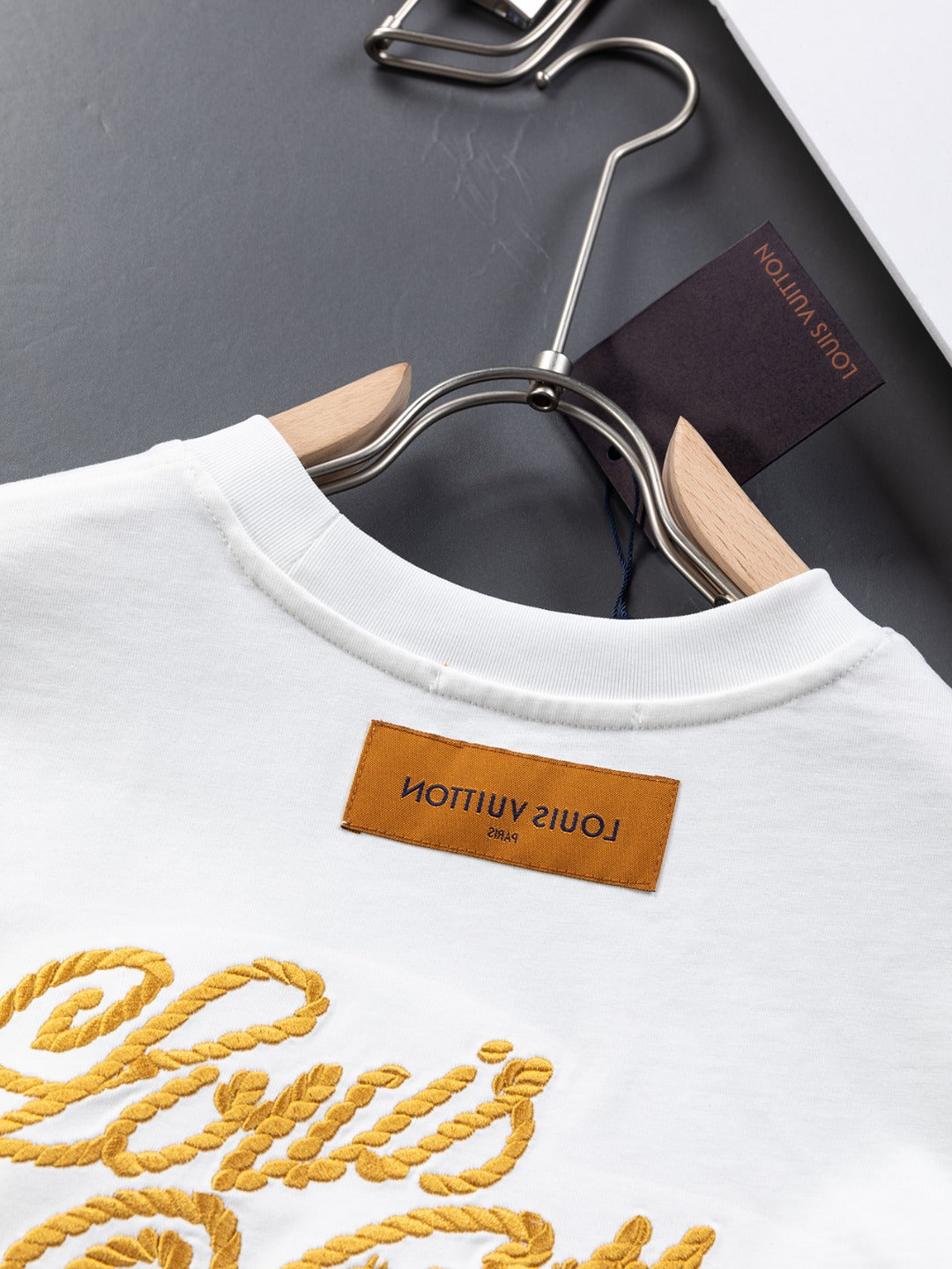 LuxluxHouse Best Quality Clothes T-shirt Louis Vuitton