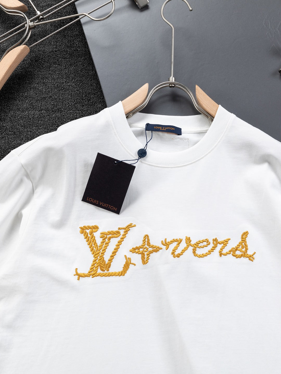 LuxluxHouse Best Quality Clothes T-shirt Louis Vuitton