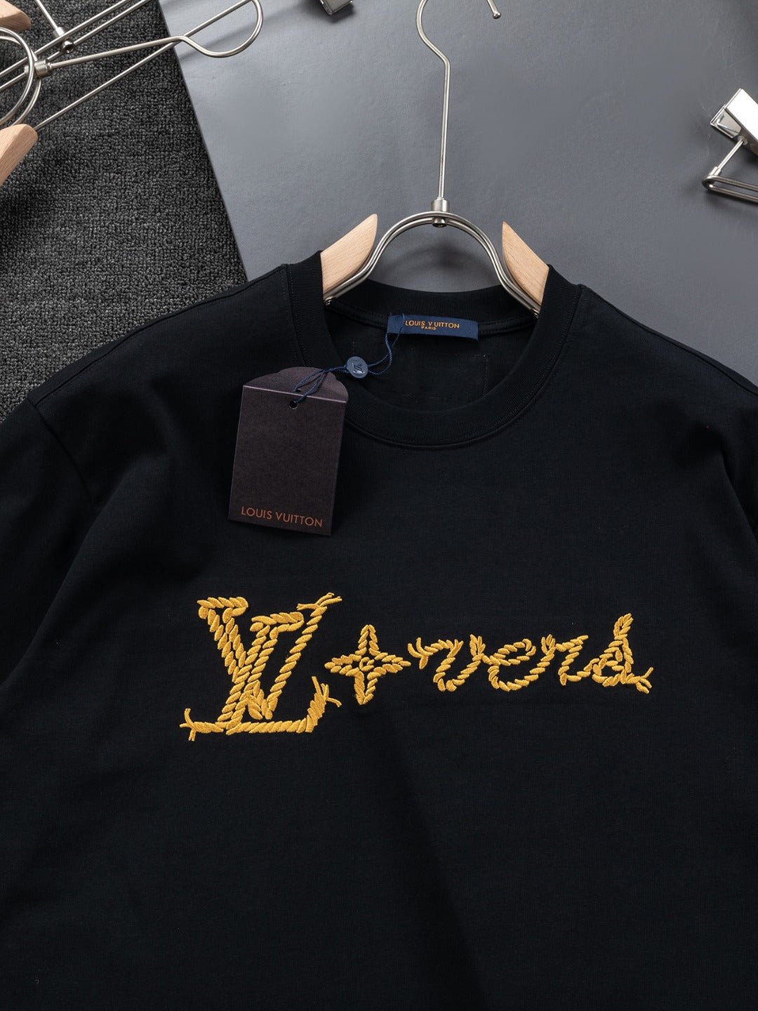 LuxluxHouse Best Quality Clothes T-shirt Louis Vuitton