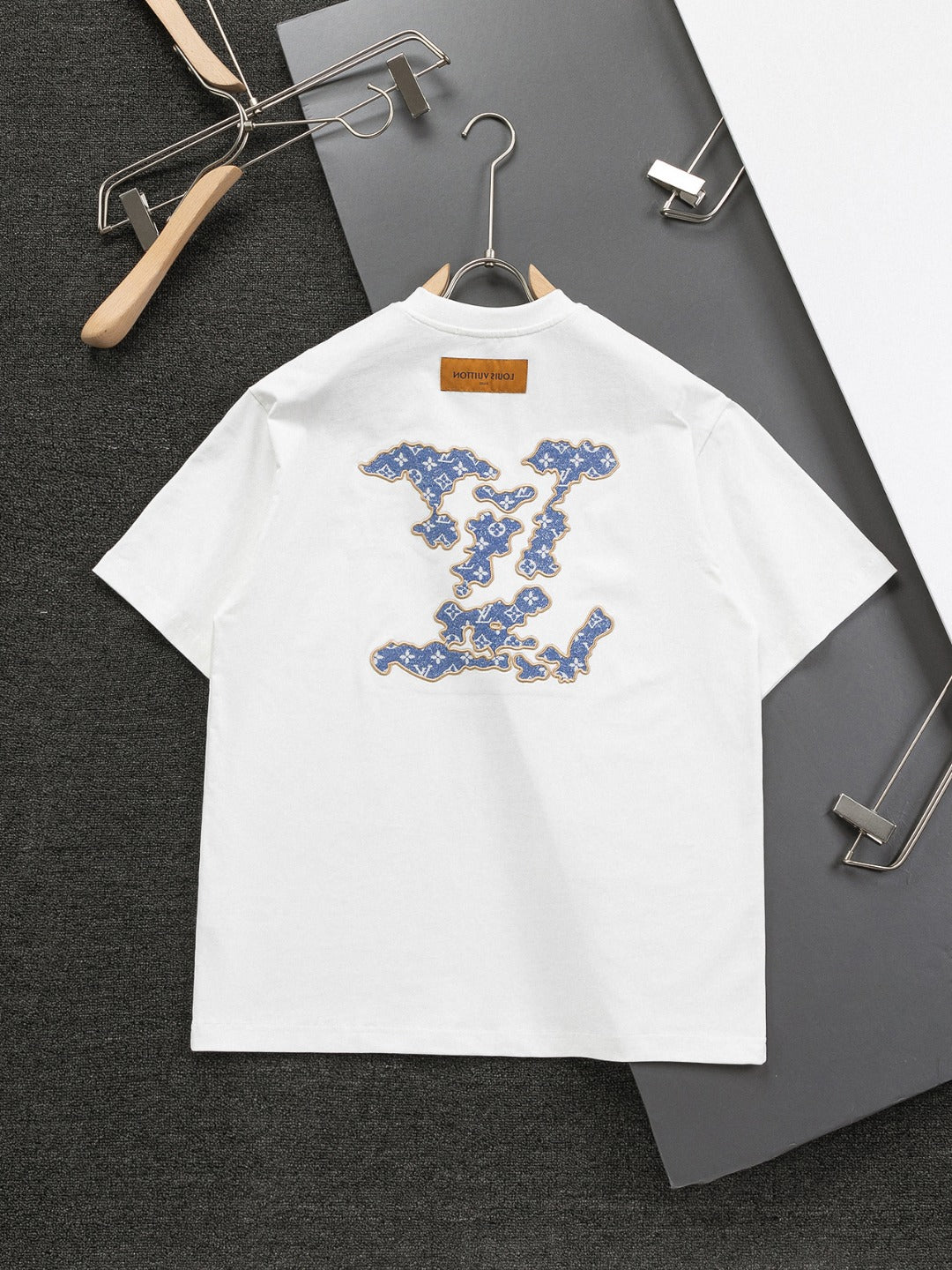 LuxluxHouse Best Quality Clothes T-shirt Louis Vuitton