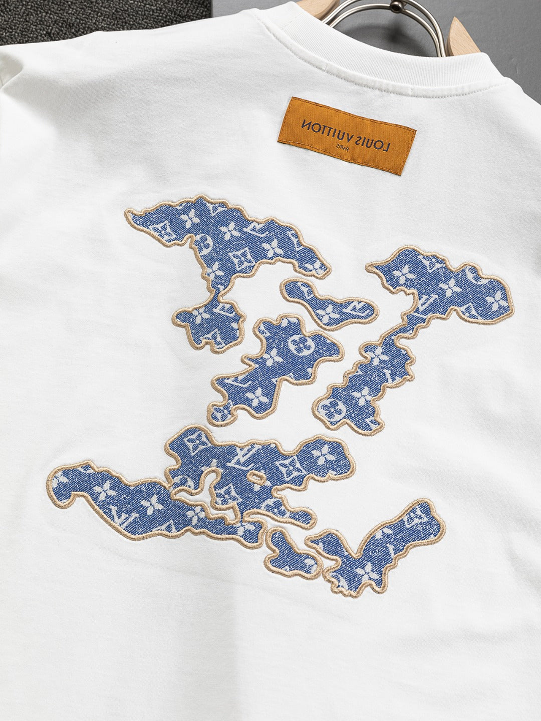 LuxluxHouse Best Quality Clothes T-shirt Louis Vuitton