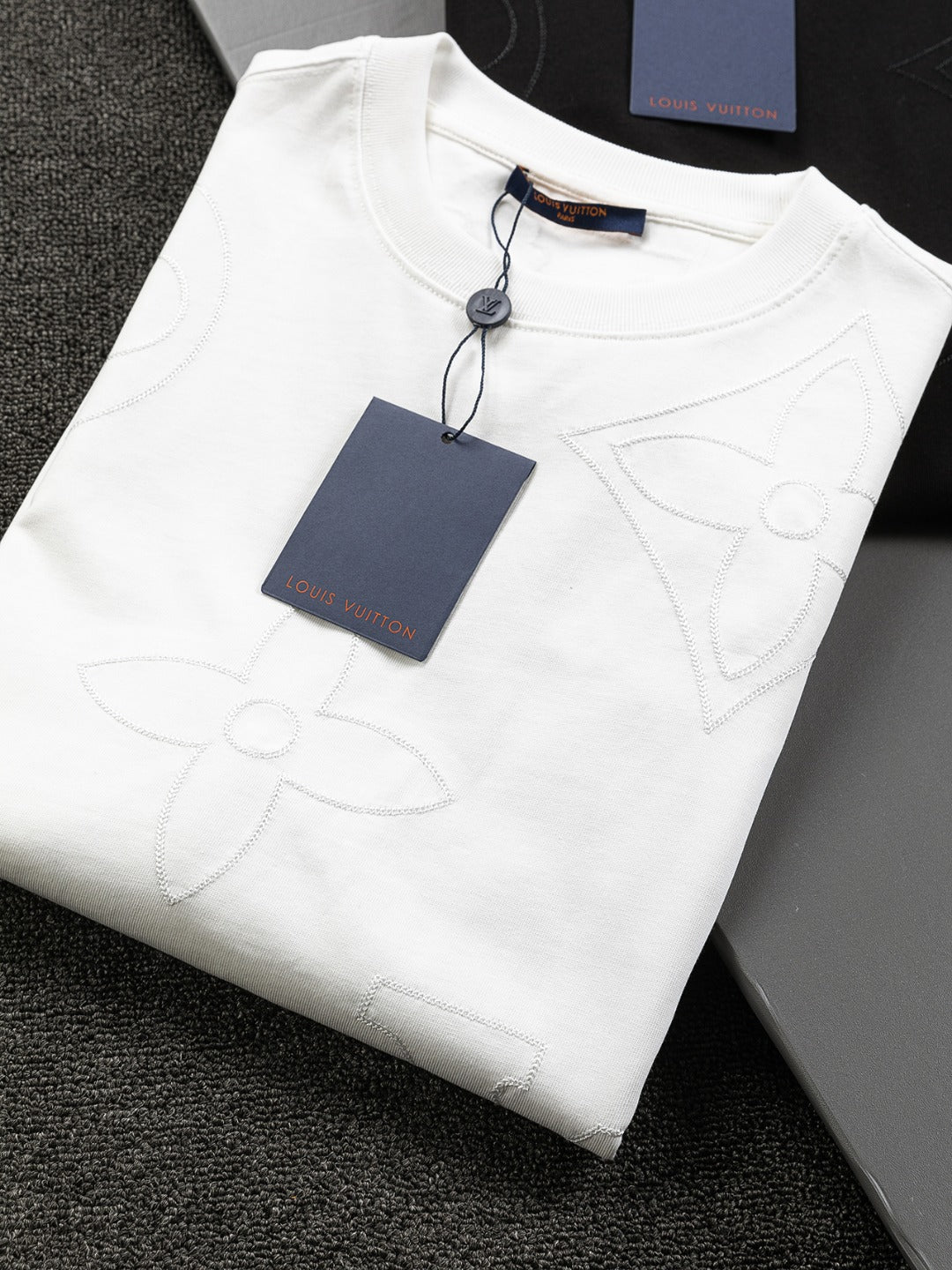 LuxluxHouse Best Quality Clothes T-shirt Louis Vuitton
