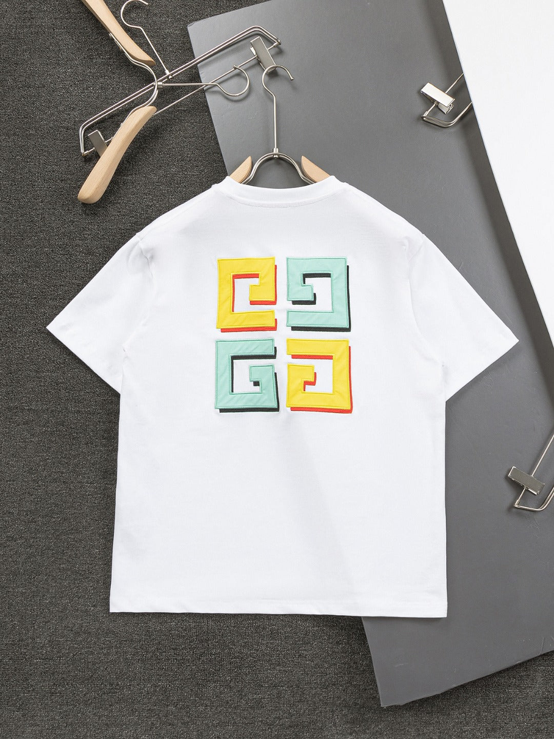 LuxluxHouse Best Quality Clothes Givenchy T-shirt