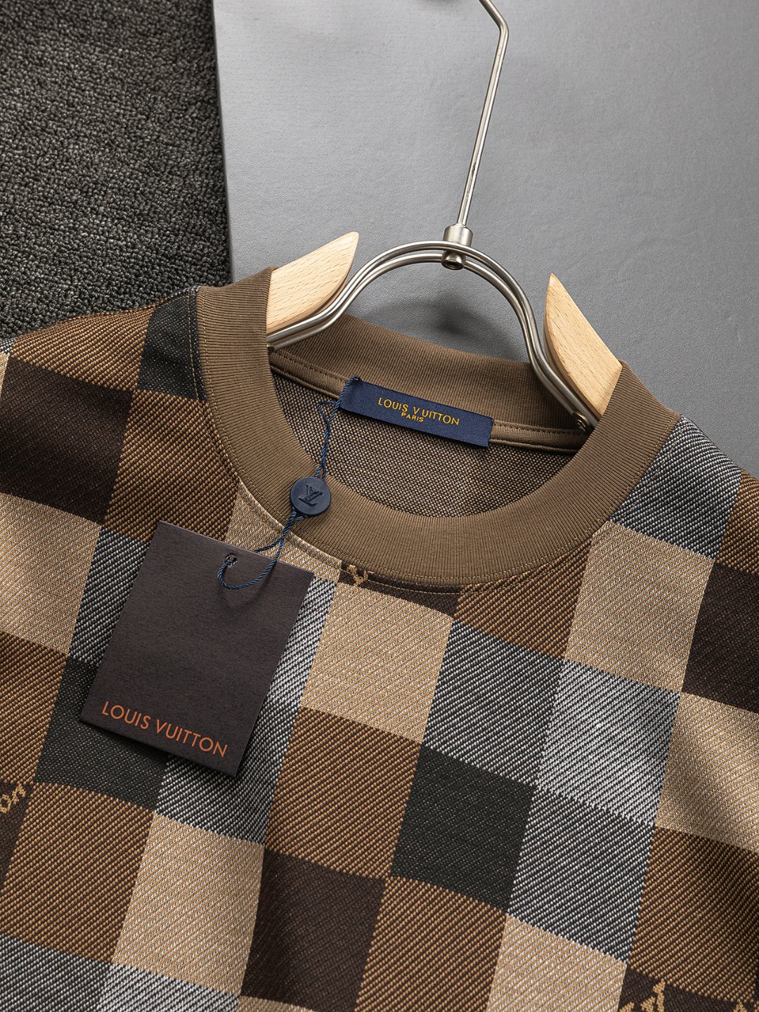 LuxluxHouse Best Quality Clothes T-shirt Louis Vuitton
