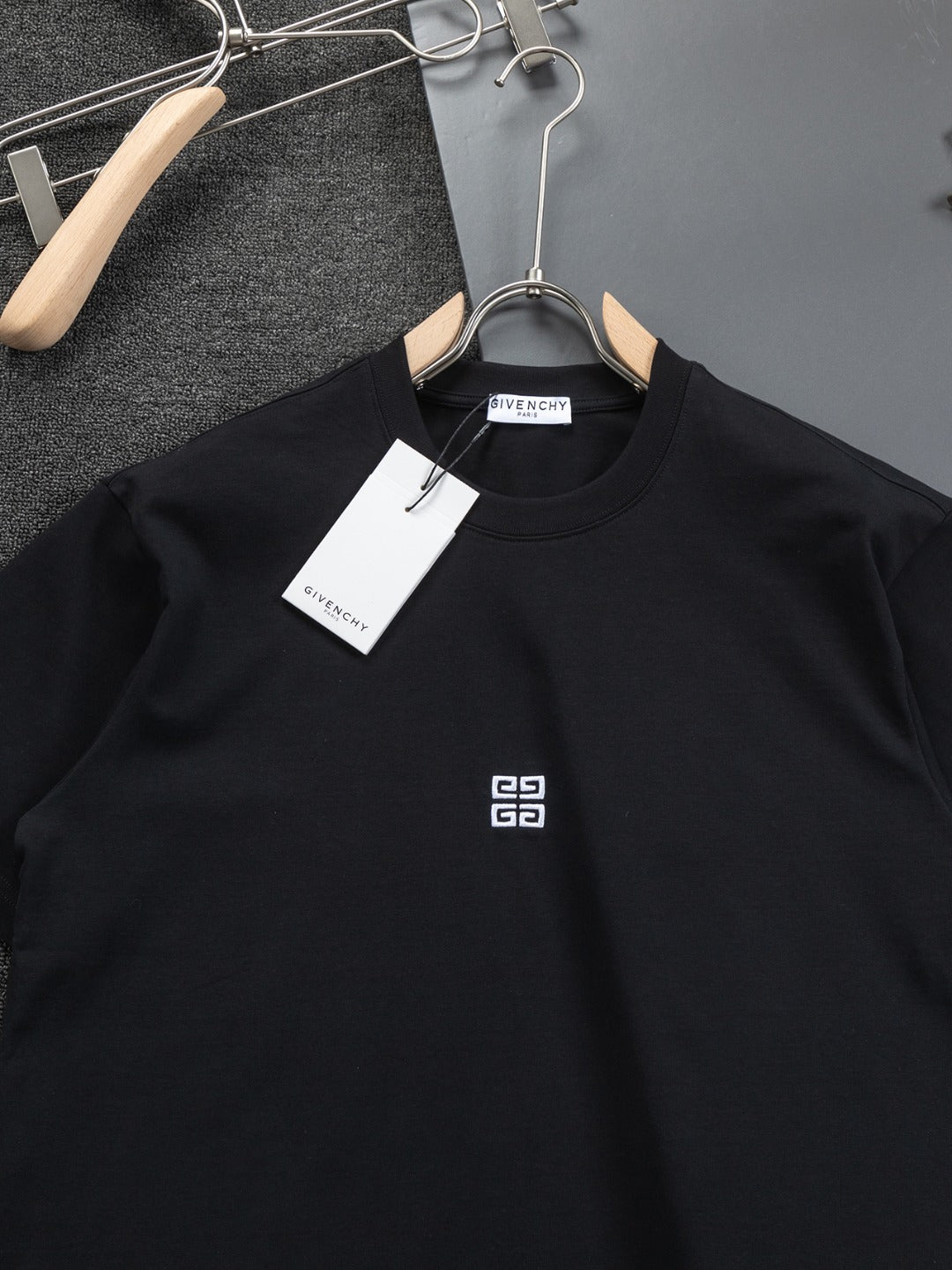LuxluxHouse Best Quality Clothes Givenchy T-shirt
