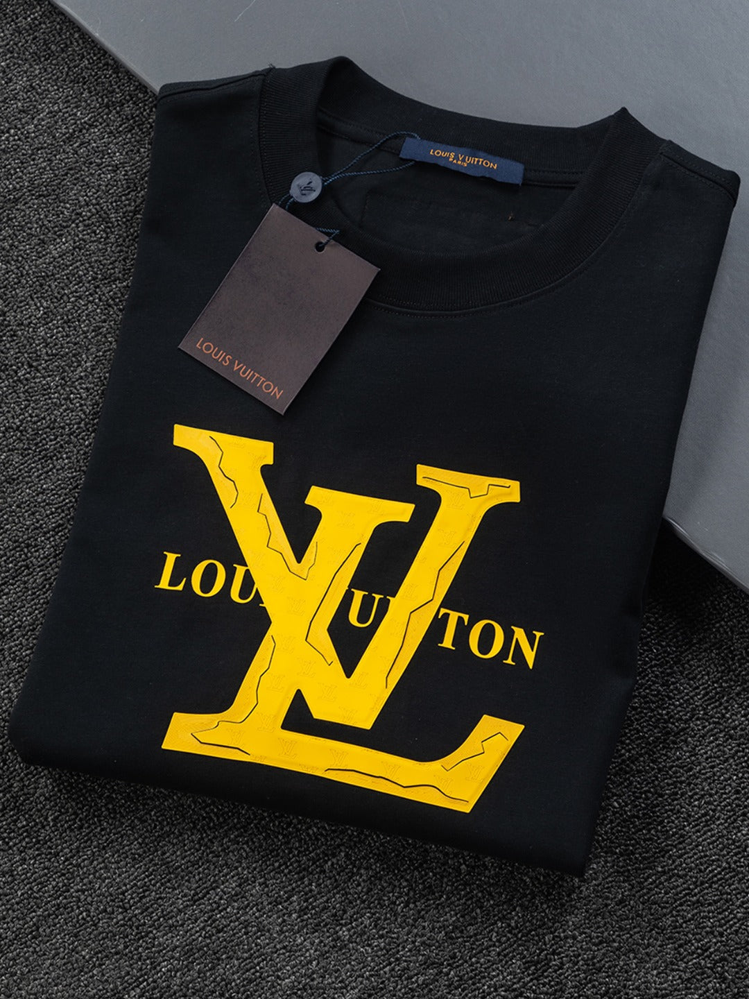 LuxluxHouse Best Quality Clothes T-shirt Louis Vuitton