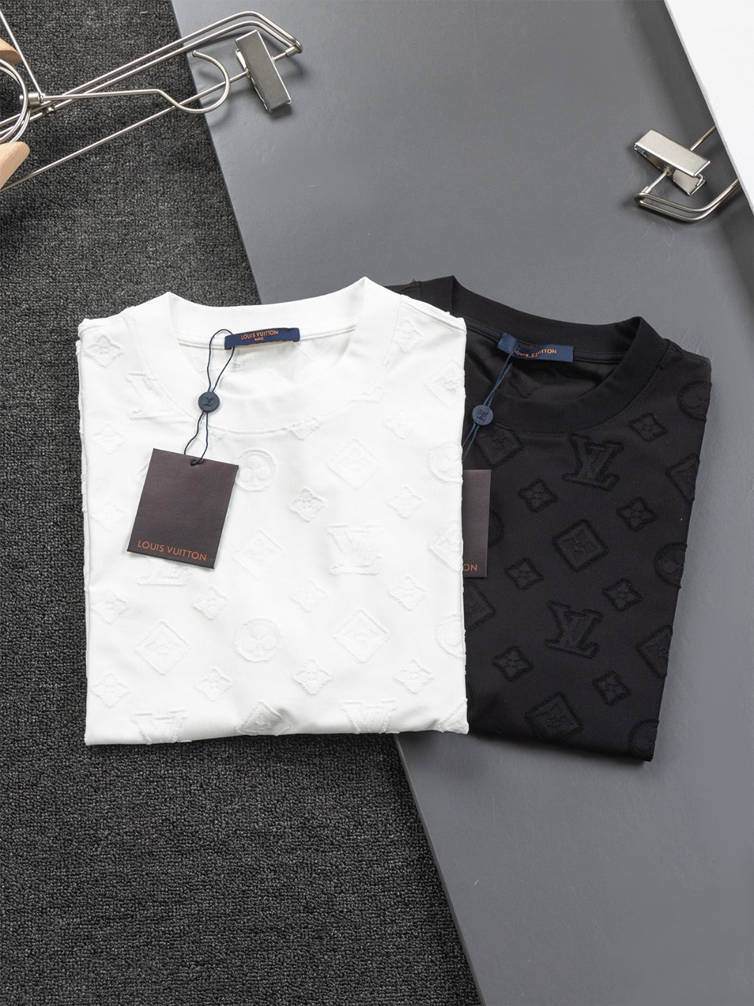 LuxluxHouse Best Quality Clothes T-shirt Louis Vuitton