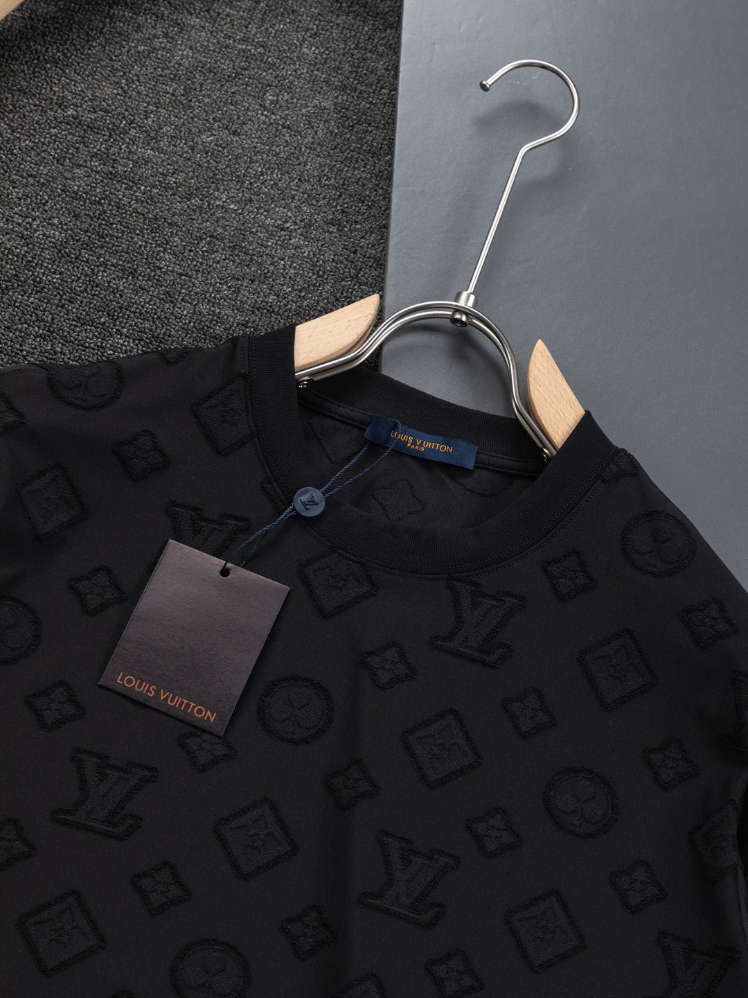 LuxluxHouse Best Quality Clothes T-shirt Louis Vuitton
