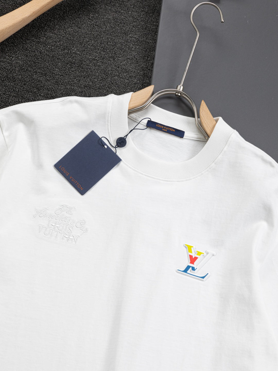 LuxluxHouse Best Quality Clothes T-shirt Louis Vuitton