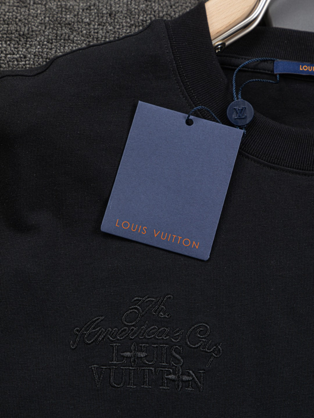 LuxluxHouse Best Quality Clothes T-shirt Louis Vuitton