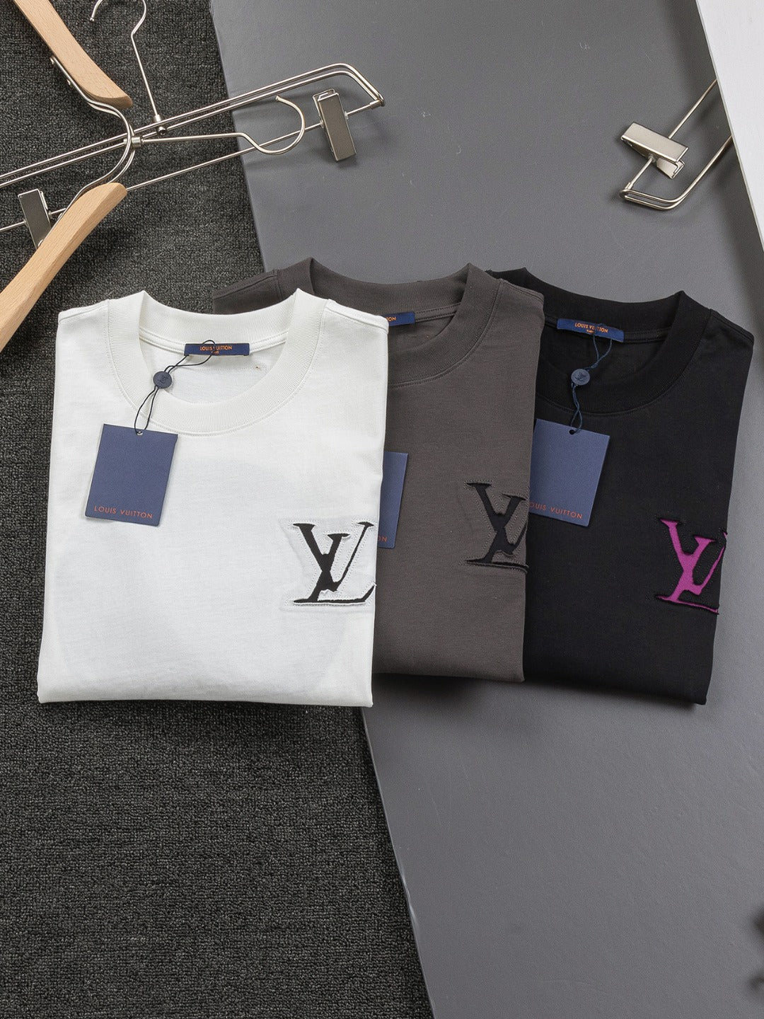 LuxluxHouse Best Quality Clothes T-shirt Louis Vuitton