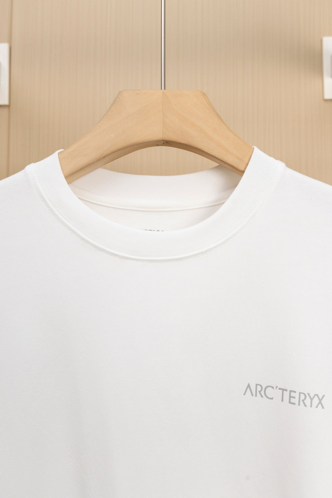 LuxluxHouse Best Quality Clothes T-shirt Arcteryx