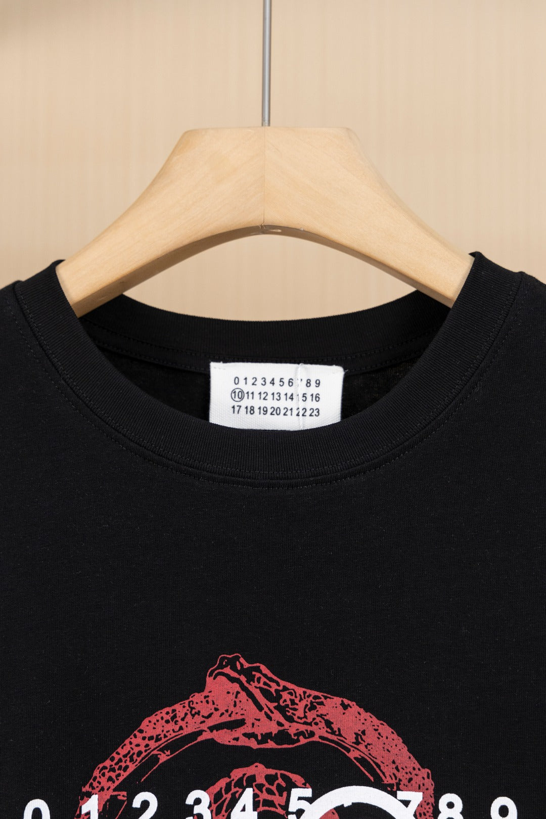 LuxluxHouse Best Quality Clothes T-shirt Chanel & Maison Margiela