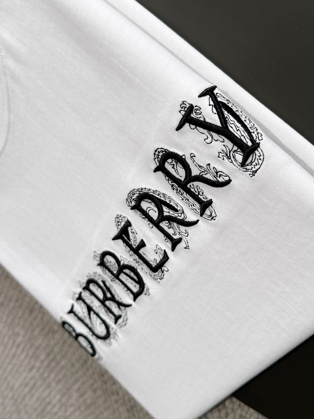 LuxluxHouse Best Quality Clothes Burberry T-shirt