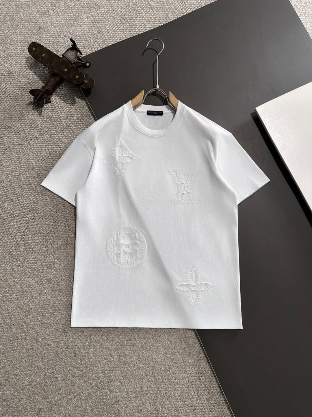 LuxluxHouse Best Quality Clothes T-shirt Louis Vuitton