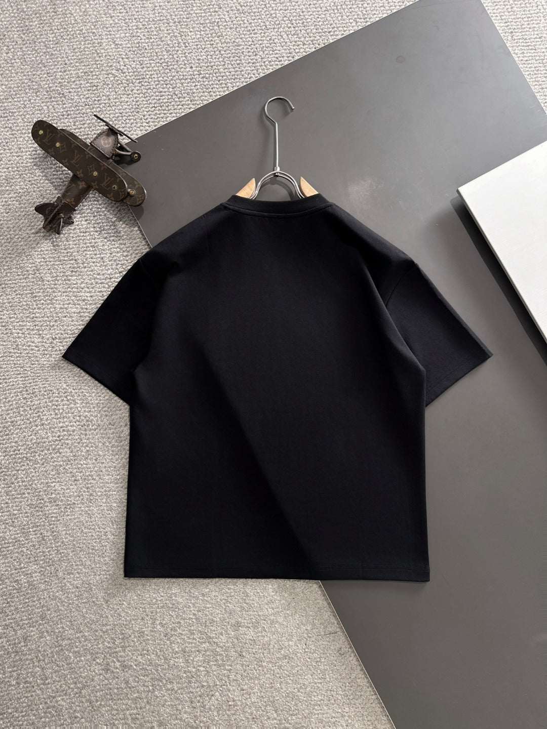 LuxluxHouse Best Quality Clothes T-shirt Loewe