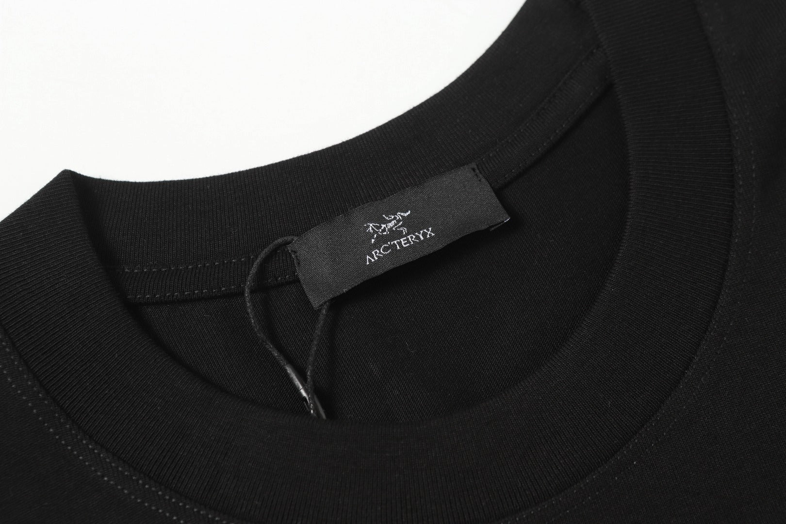 LuxluxHouse Best Quality Clothes T-shirt Arcteryx