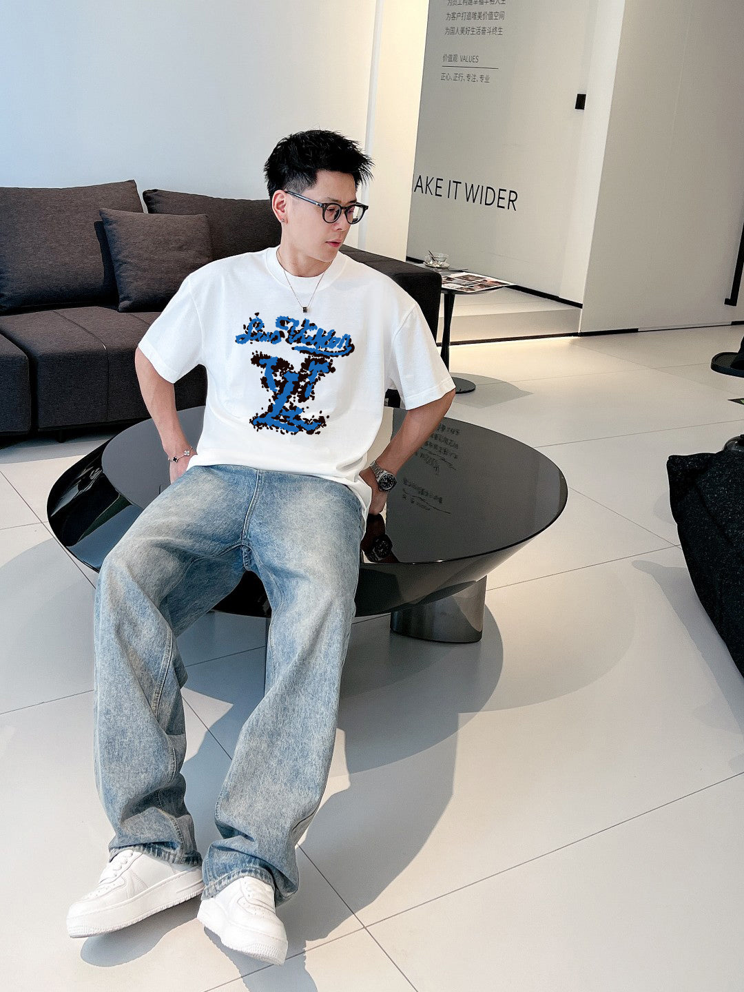 LuxluxHouse Best Quality Clothes T-shirt Louis Vuitton