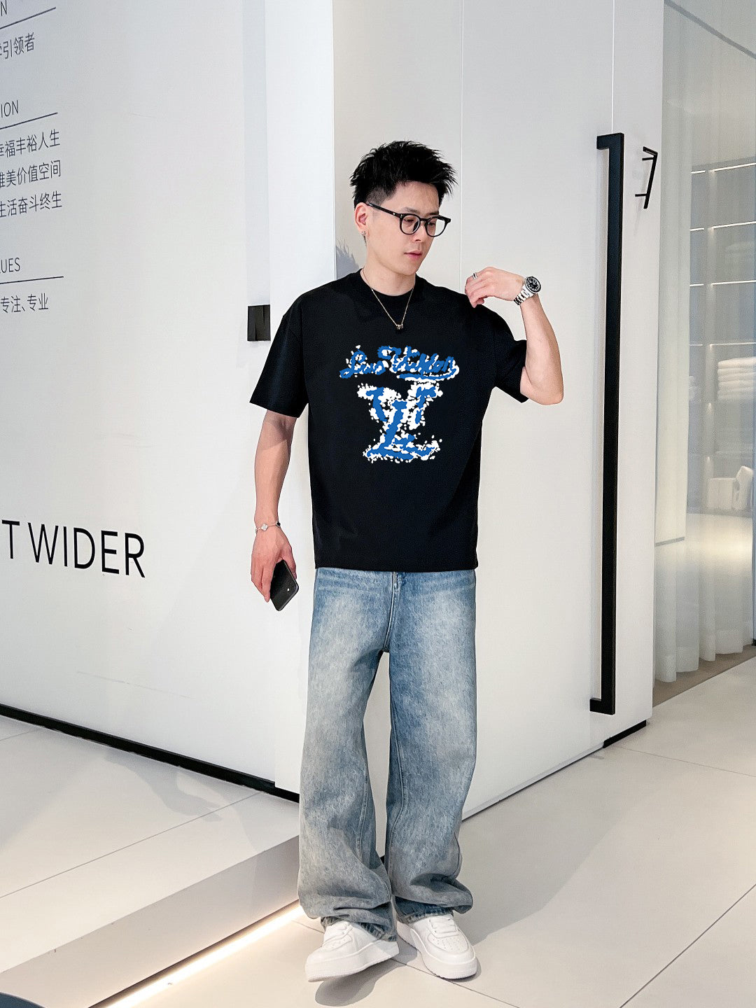 LuxluxHouse Best Quality Clothes T-shirt Louis Vuitton