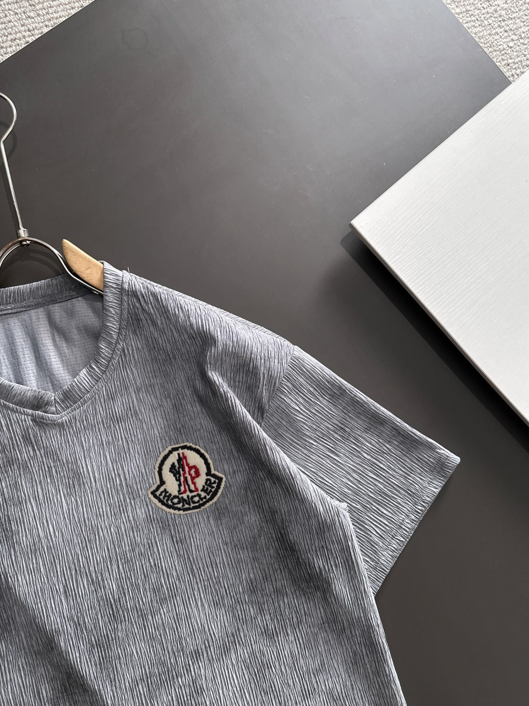 LuxluxHouse Best Quality Clothes T-shirt Moncler