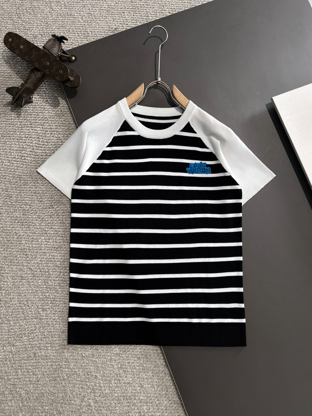 LuxluxHouse Best Quality Clothes T-shirt Louis Vuitton