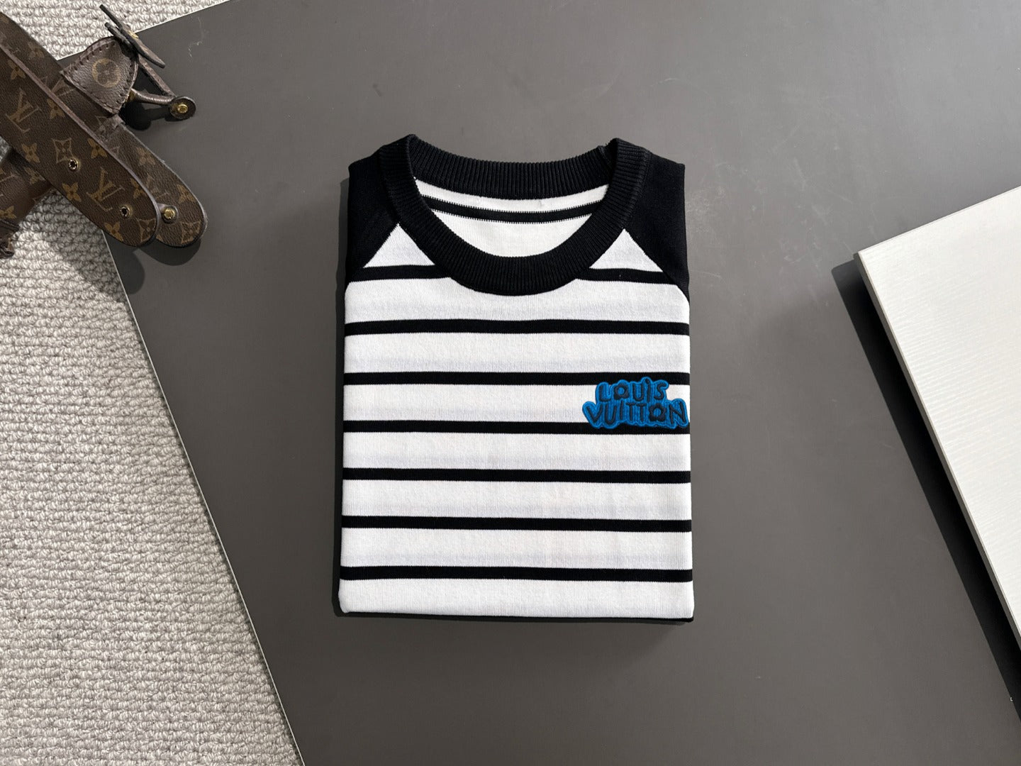 LuxluxHouse Best Quality Clothes T-shirt Louis Vuitton