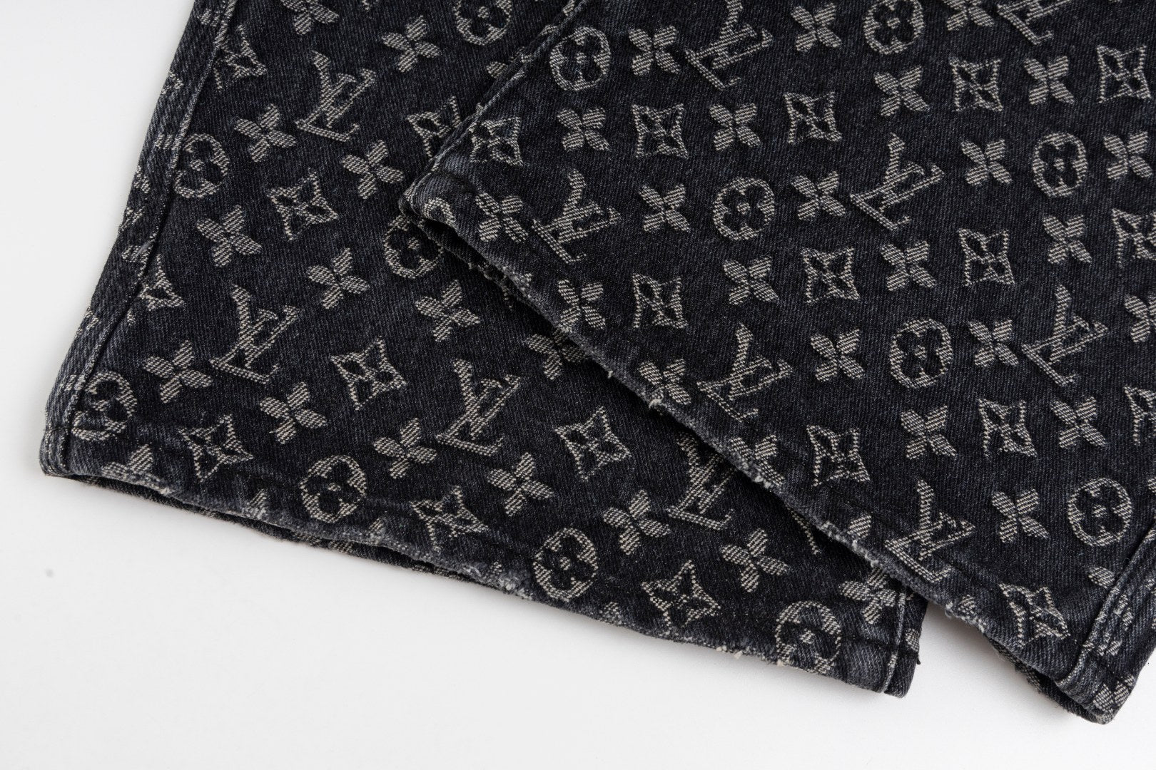 LuxluxHouse Best Quality Clothes Pants Louis Vuitton