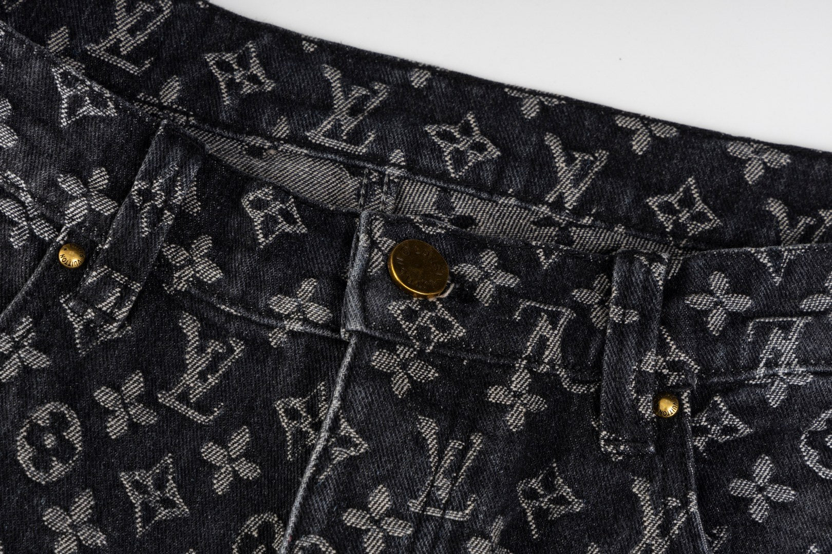 LuxluxHouse Best Quality Clothes Pants Louis Vuitton