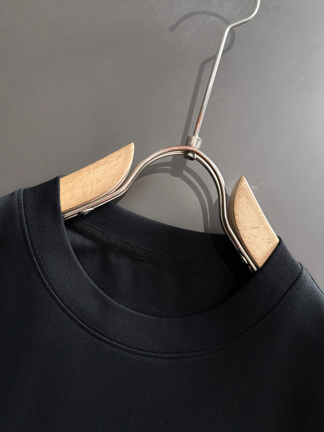 LuxluxHouse Best Quality Clothes T-shirt Loewe