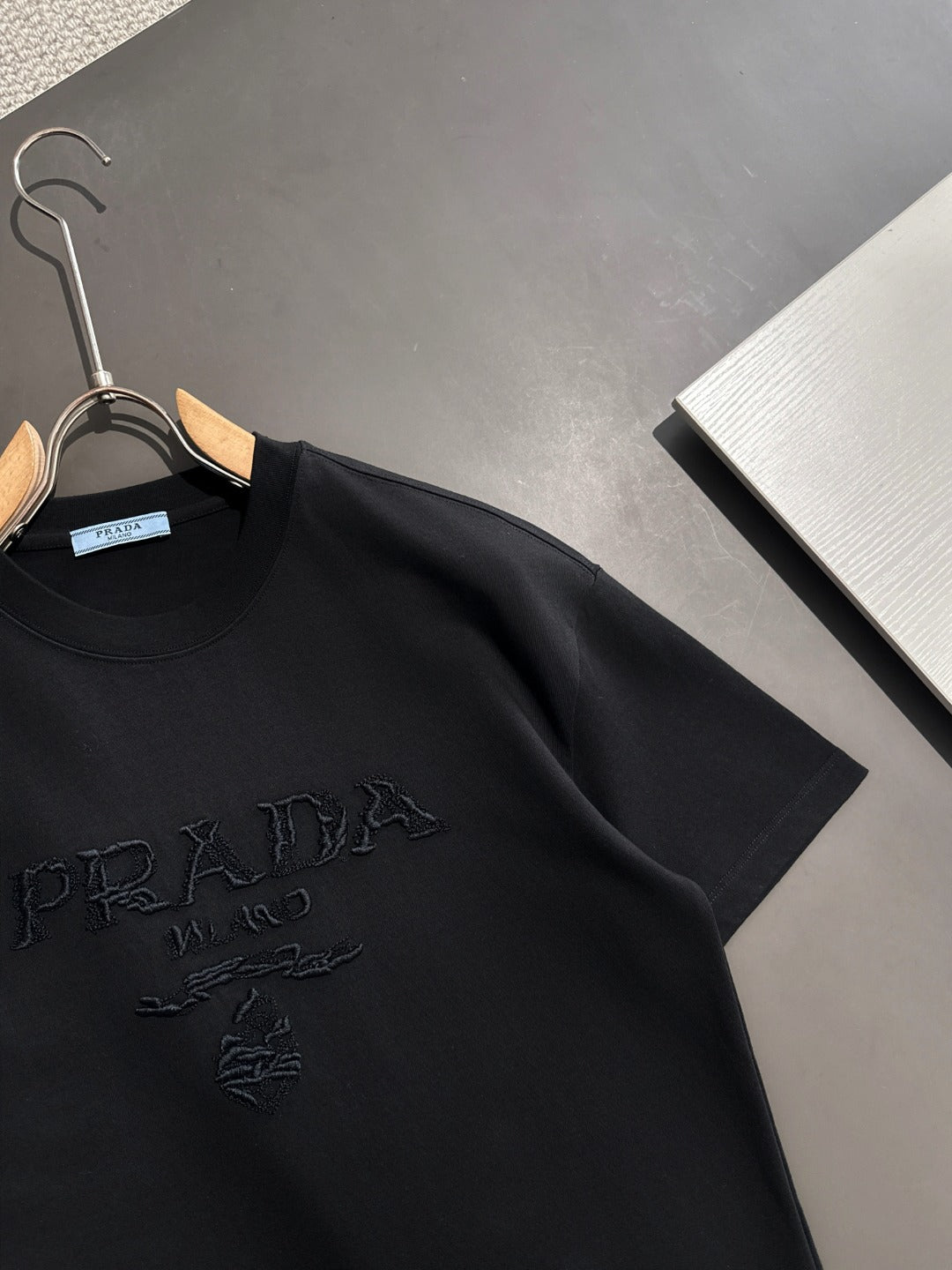 LuxluxHouse Best Quality Clothes T-shirt Prada