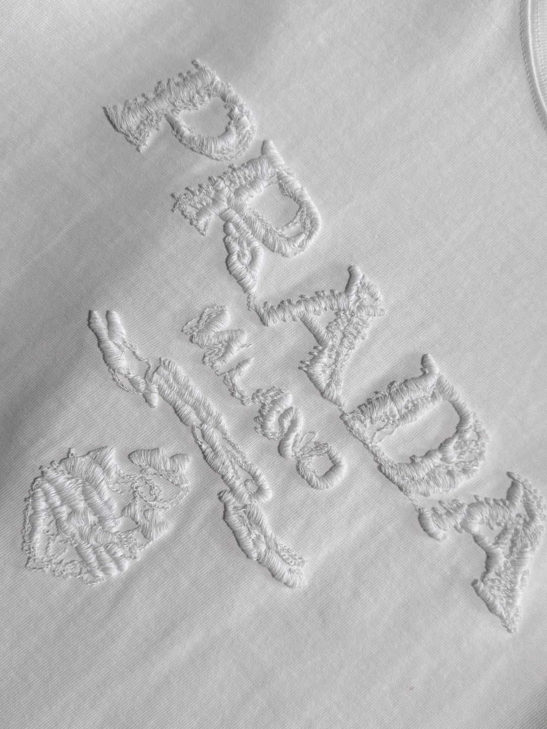 LuxluxHouse Best Quality Clothes T-shirt Prada