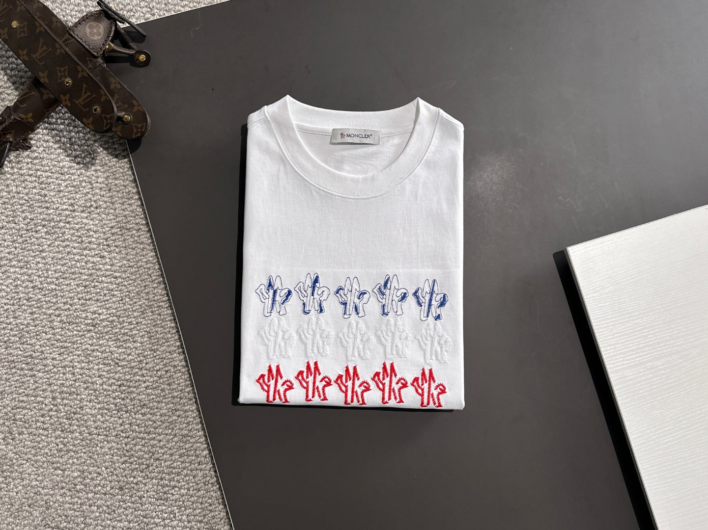 LuxluxHouse Best Quality Clothes T-shirt Moncler