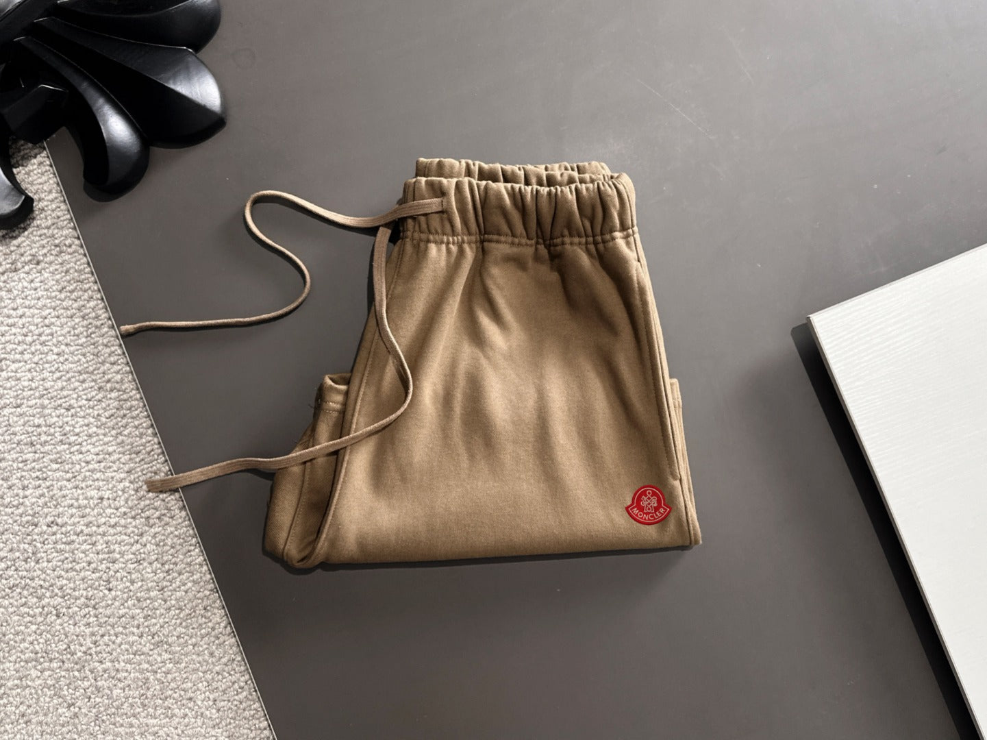 LuxluxHouse Best Quality Clothes Pants Moncler