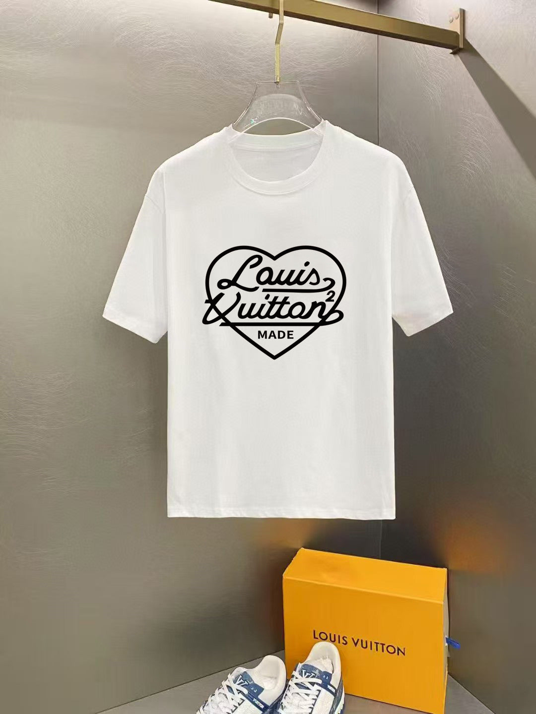 LuxluxHouse Best Quality Clothes T-shirt Louis Vuitton